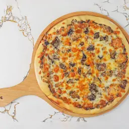 Truffle Mozzarella Pizza