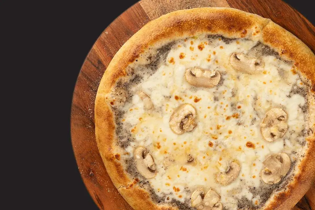 Funghi / Truffle Pizza Pizza Large