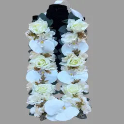 White Artificial Flower Necklace