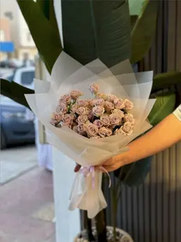 بوكيه الموف مع تغليف الشفاف