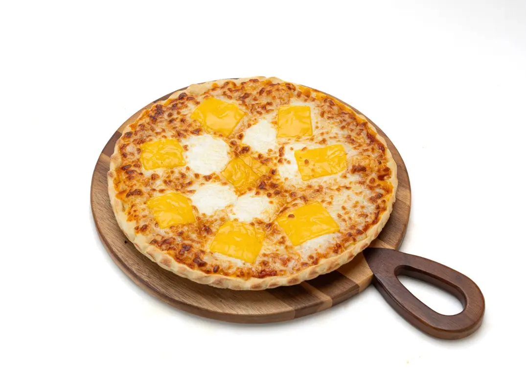 Mixed Cheese Pizza