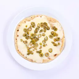 منقوشة جبنة مع زيتون (صاج)