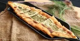 فطيرة جبنة وزعتر