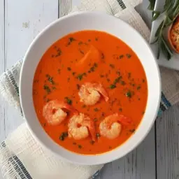 شوربة جمبري بالطماطم