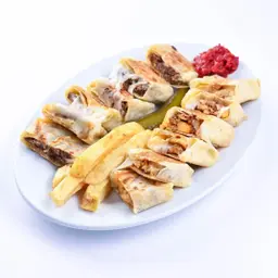 شاورما عربى مشكل مع جبنة (صحن)