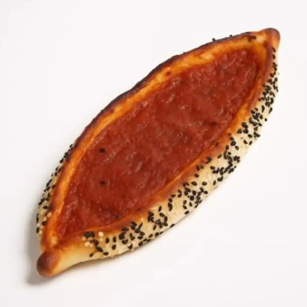 منقوشة محمرة