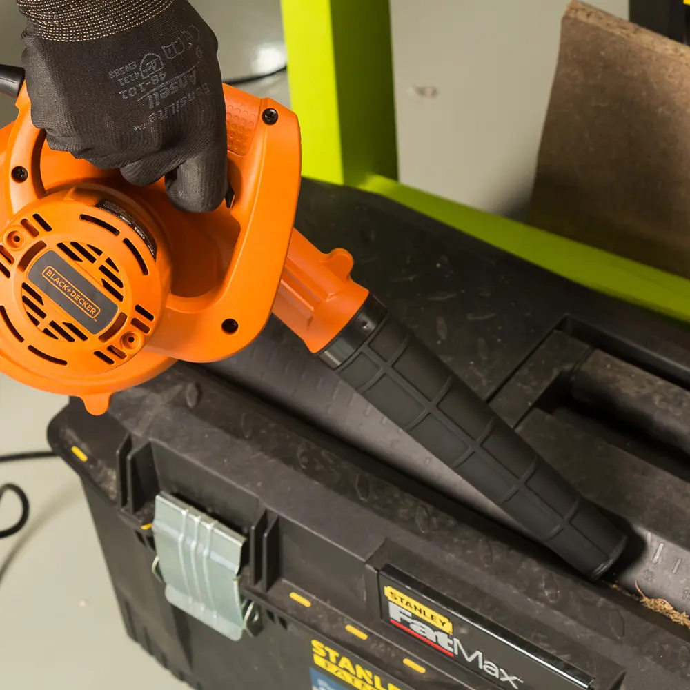 Black+Decker Corded Blower - view 6