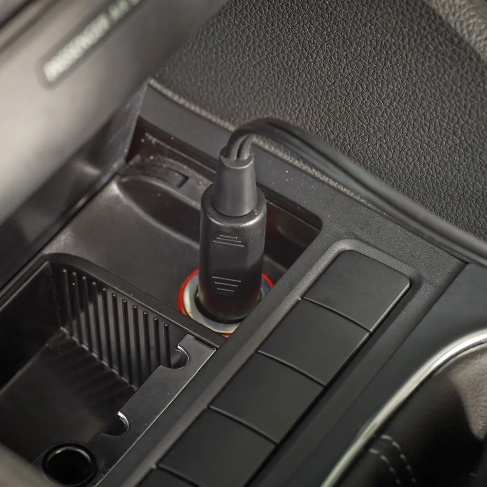 Black+Decker 12 VDC Car Vacuum Cleaner - view 8