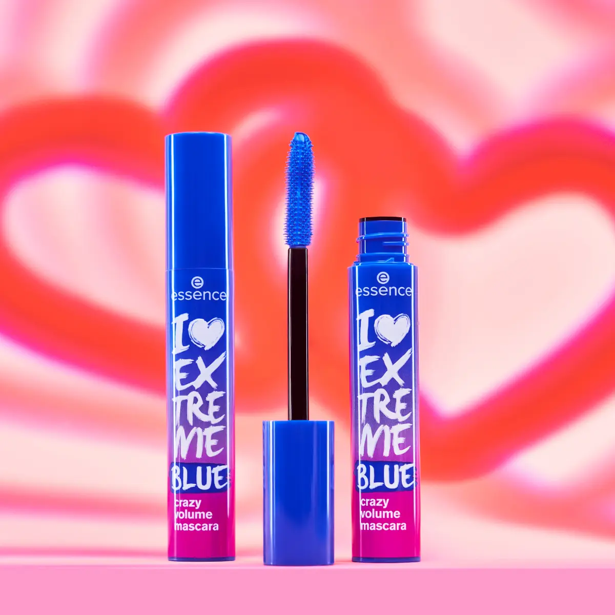 Essence I Love Extreme Blue Crazy Volume Mascara - view 6